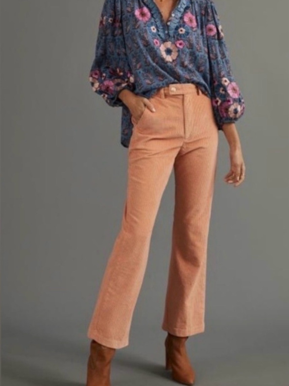 Levi's Math Club Flare Corduroy Peach High Rise Size 26 Women’s Pants